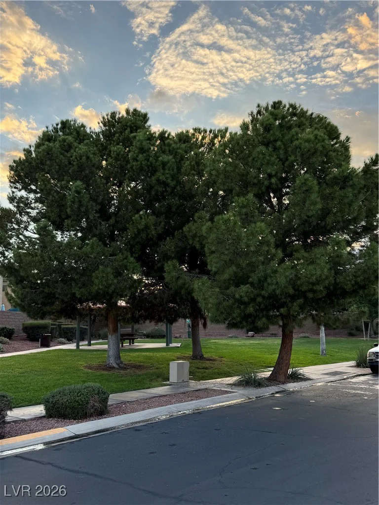696 Yew Barrow, Henderson, NV 89011