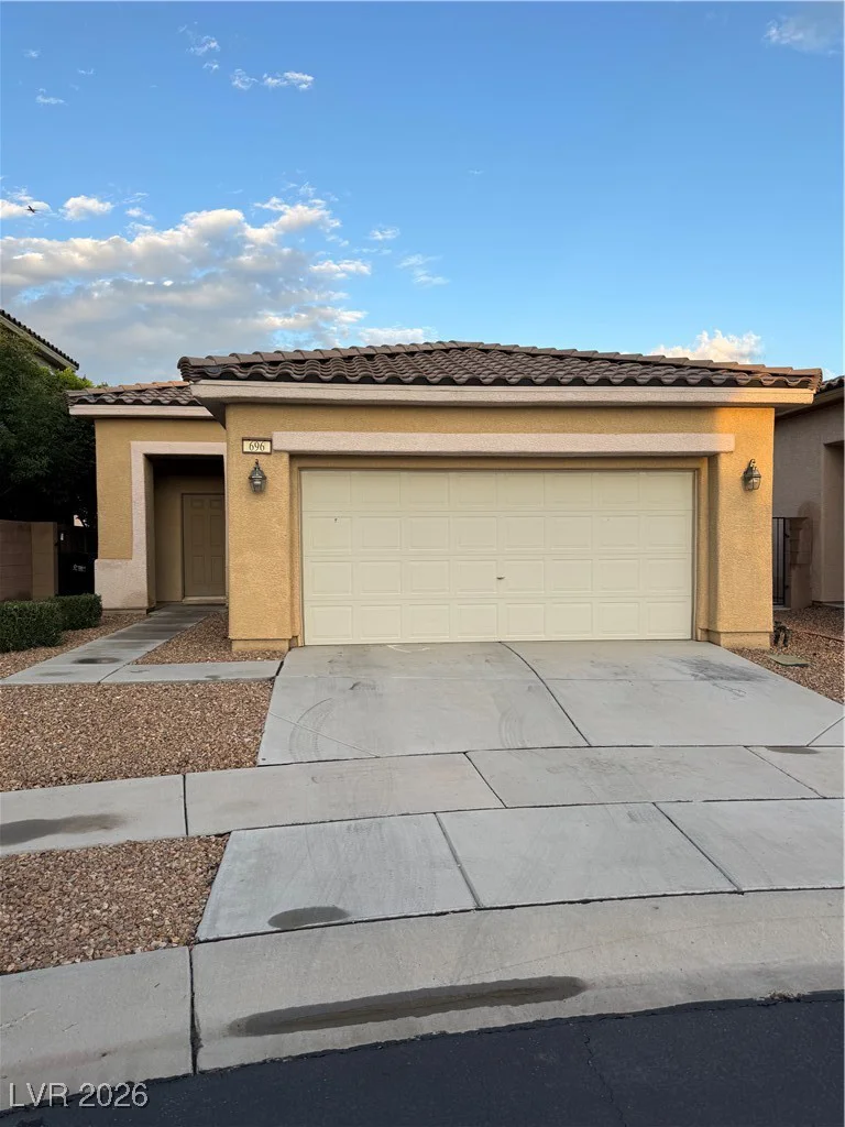696 Yew Barrow, Henderson, NV 89011