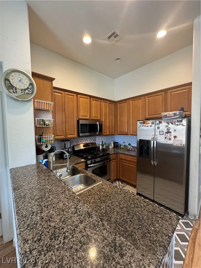 696 Yew Barrow, Henderson, NV 89011