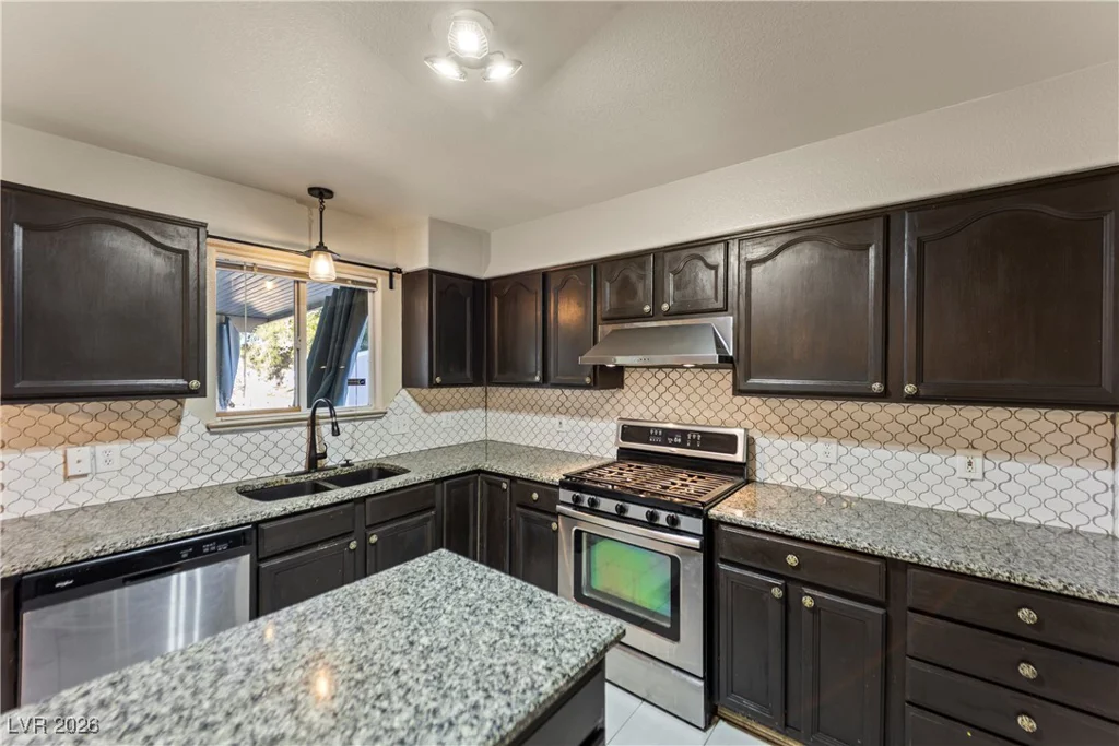 6013 Pebble Grey, Las Vegas, NV 89130
