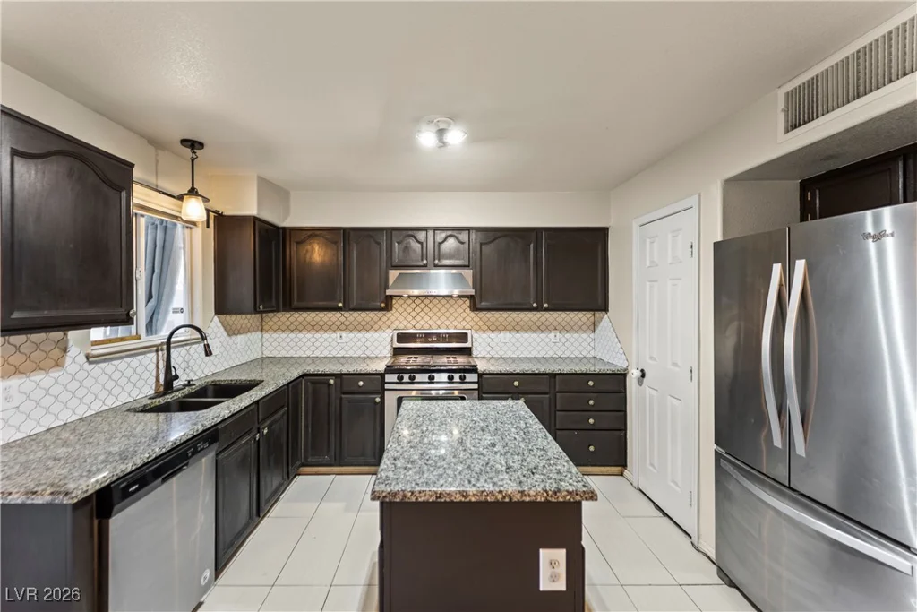 6013 Pebble Grey, Las Vegas, NV 89130