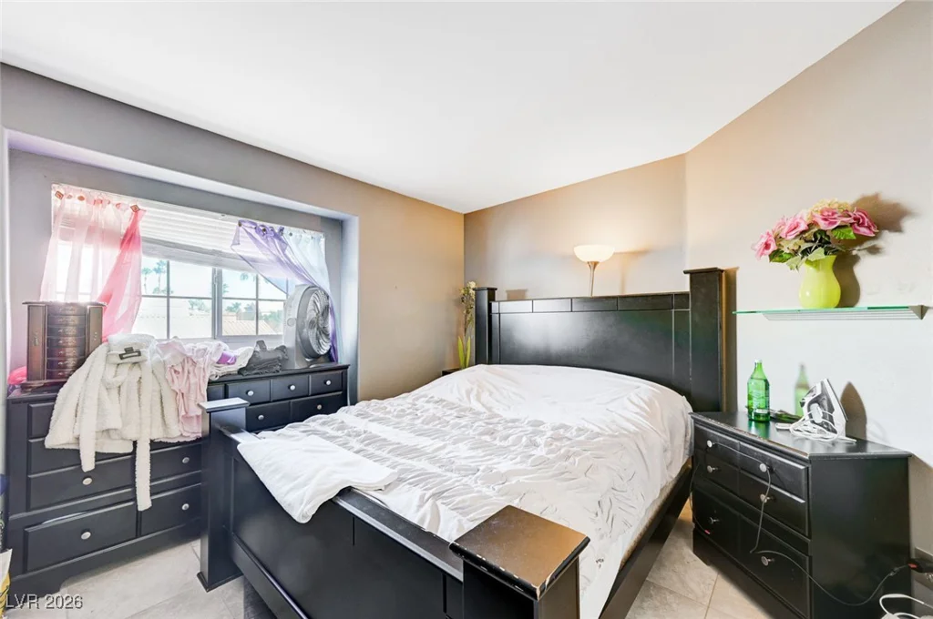 2549 Parker James, Henderson, NV 89074