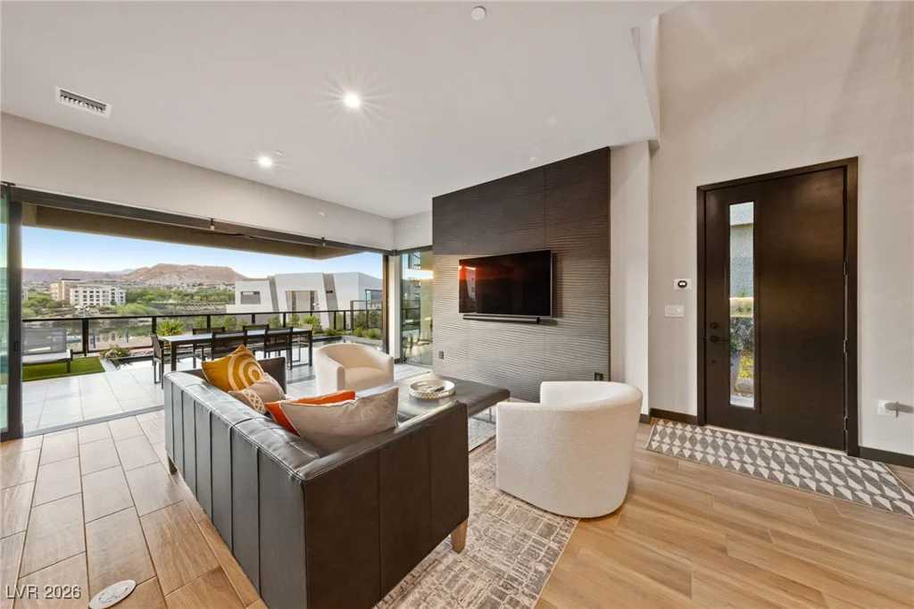 38 Promenade Isle, Henderson, NV 89011