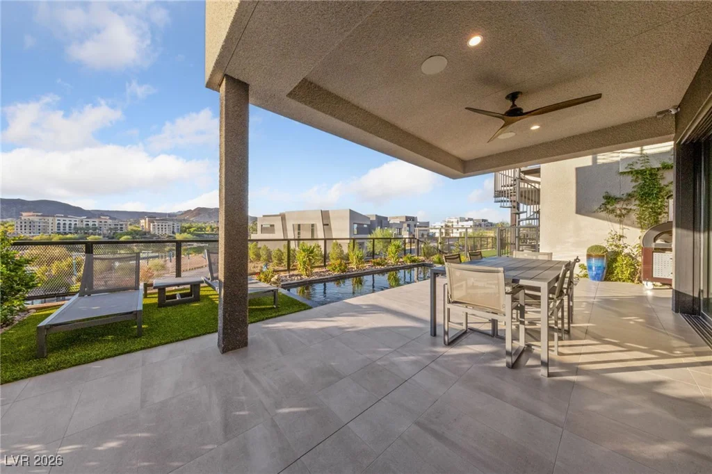 38 Promenade Isle, Henderson, NV 89011