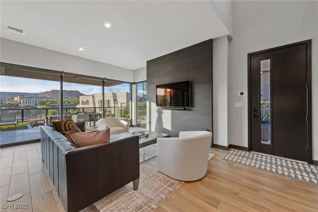 38 Promenade Isle, Henderson, NV 89011