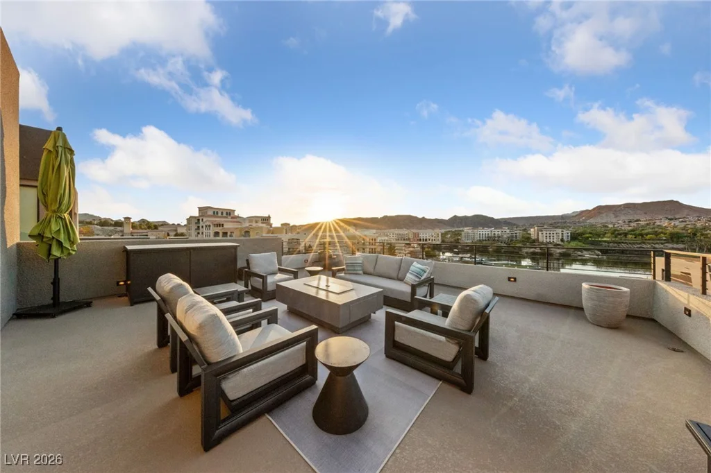 38 Promenade Isle, Henderson, NV 89011