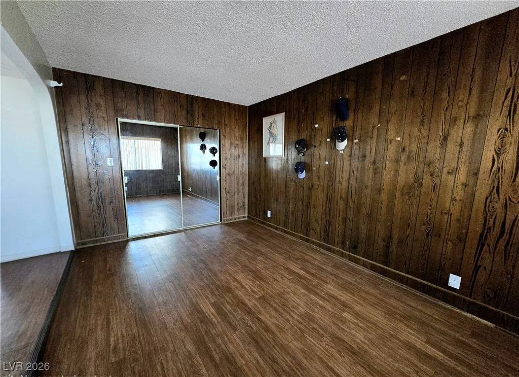 1909 Leona, Las Vegas, NV 89106