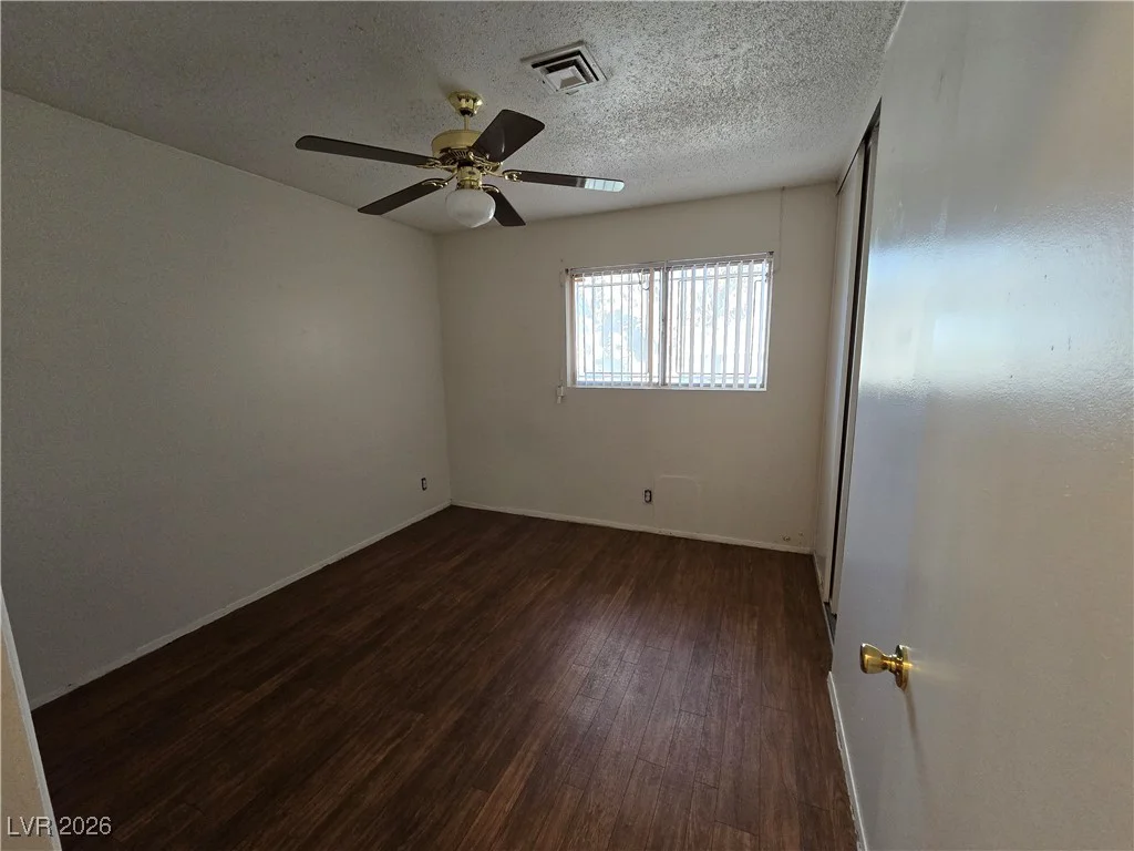 1909 Leona, Las Vegas, NV 89106
