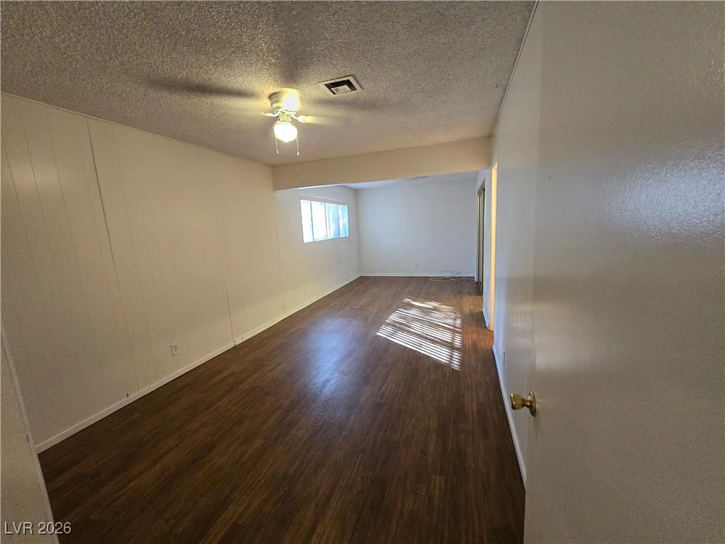 1909 Leona, Las Vegas, NV 89106
