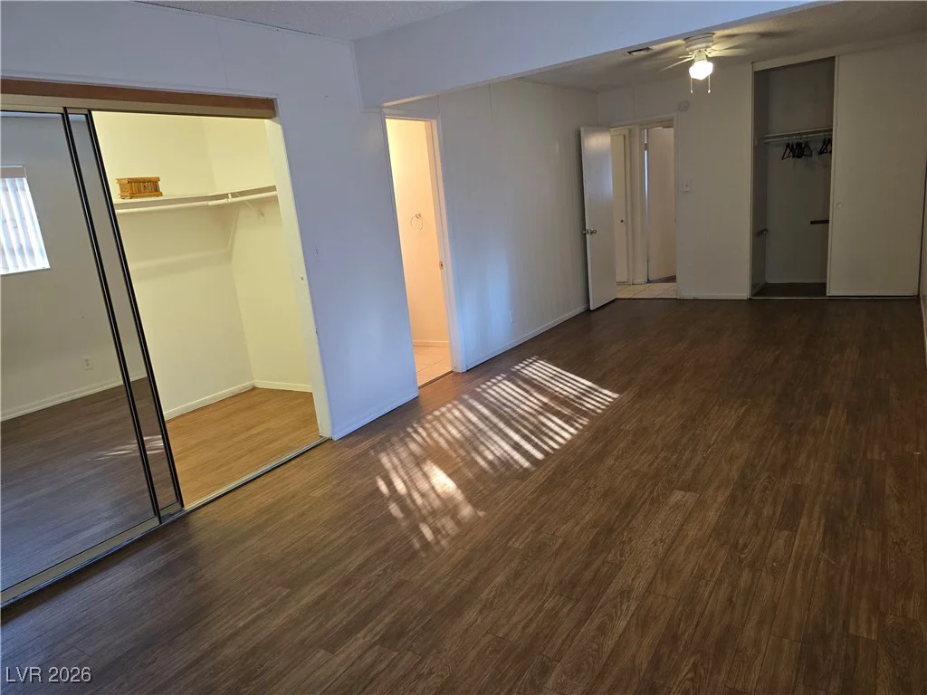 1909 Leona, Las Vegas, NV 89106