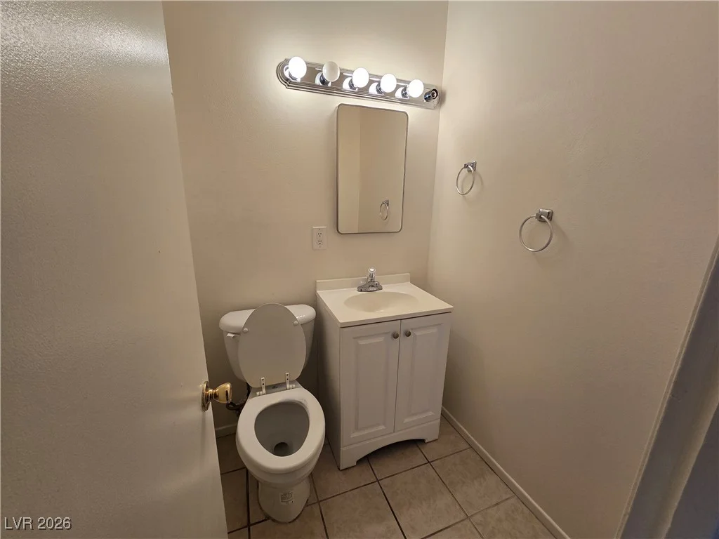 1909 Leona, Las Vegas, NV 89106