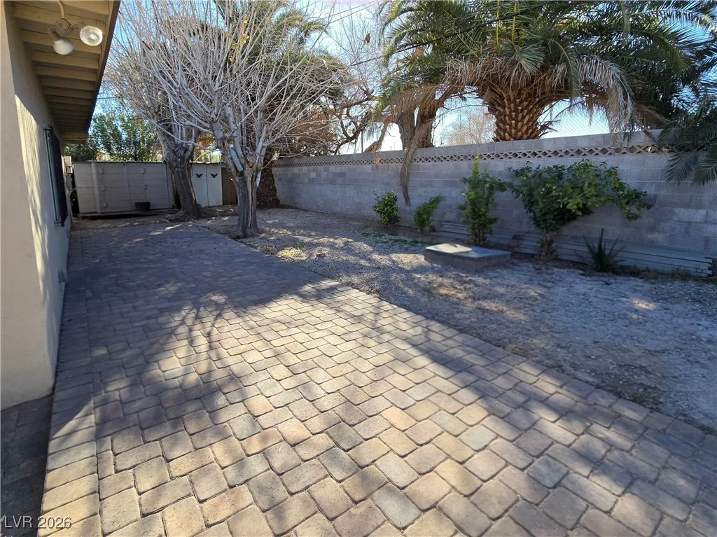 1909 Leona, Las Vegas, NV 89106