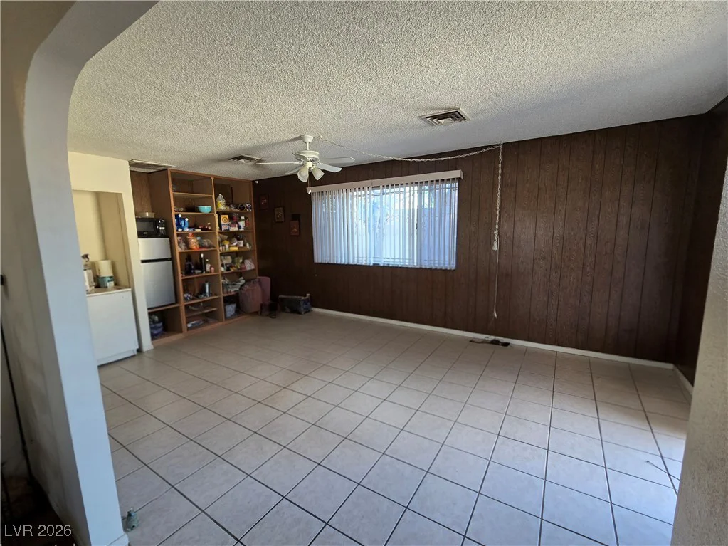 1909 Leona, Las Vegas, NV 89106