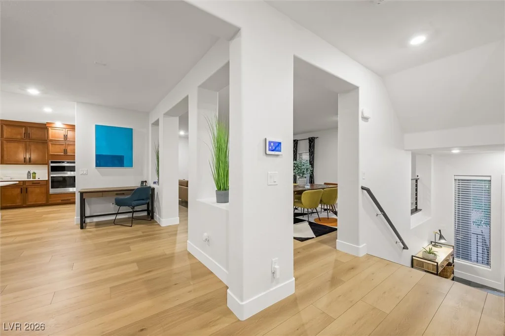 7085 Sunland Hills, Las Vegas, NV 89113