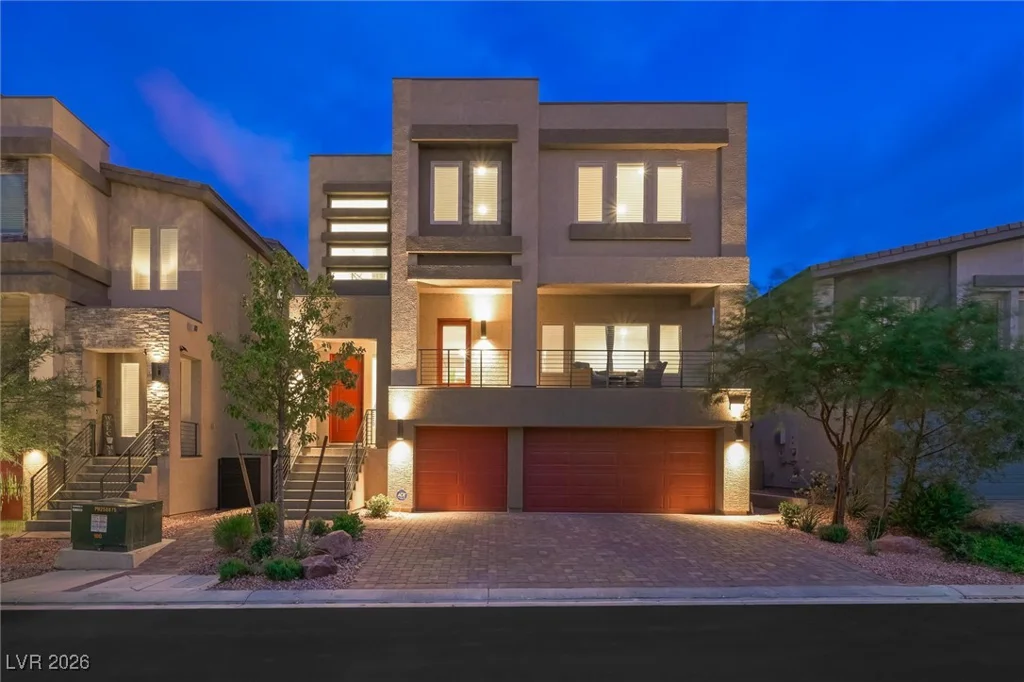 7085 Sunland Hills, Las Vegas, NV 89113