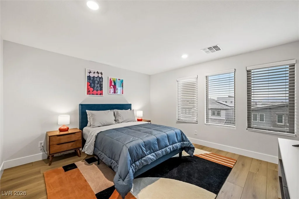 7085 Sunland Hills, Las Vegas, NV 89113