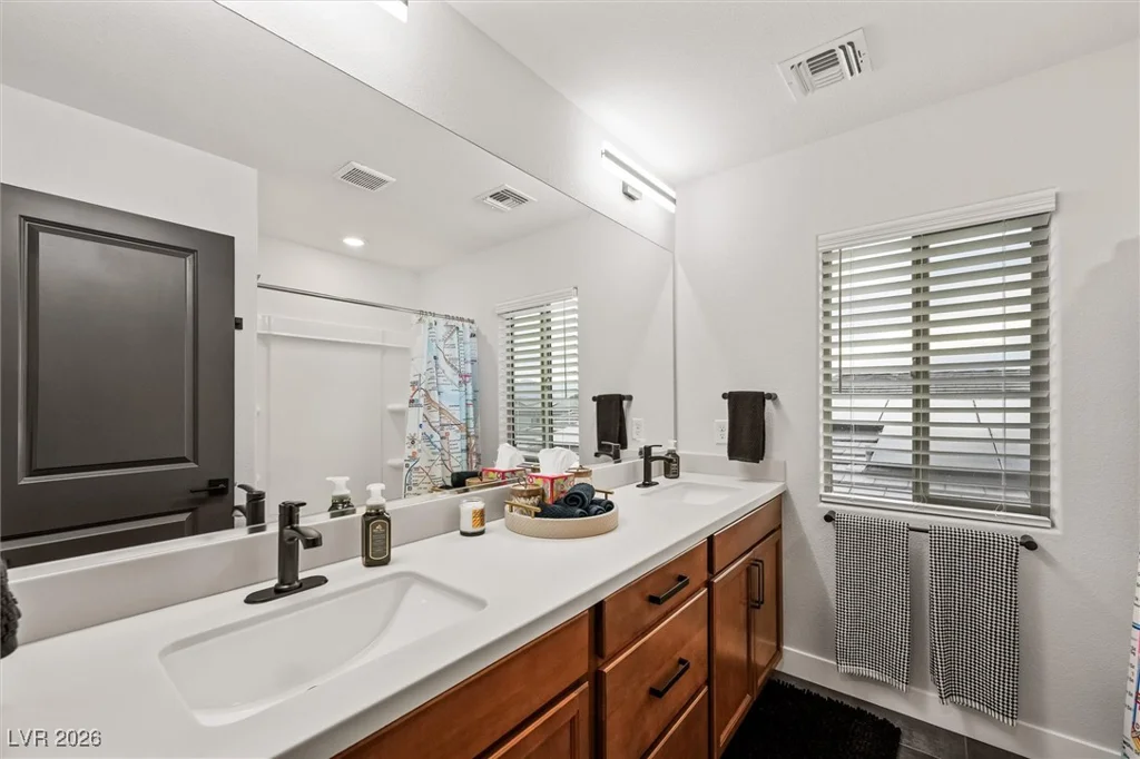7085 Sunland Hills, Las Vegas, NV 89113