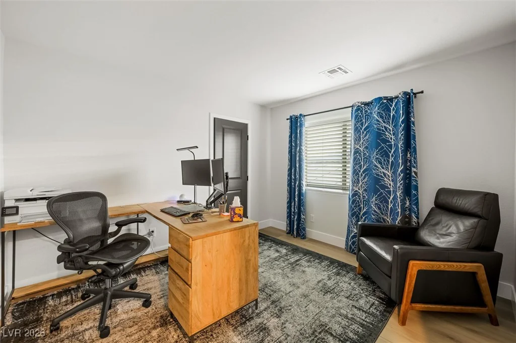 7085 Sunland Hills, Las Vegas, NV 89113