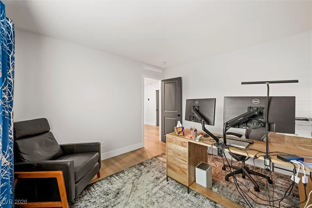7085 Sunland Hills, Las Vegas, NV 89113