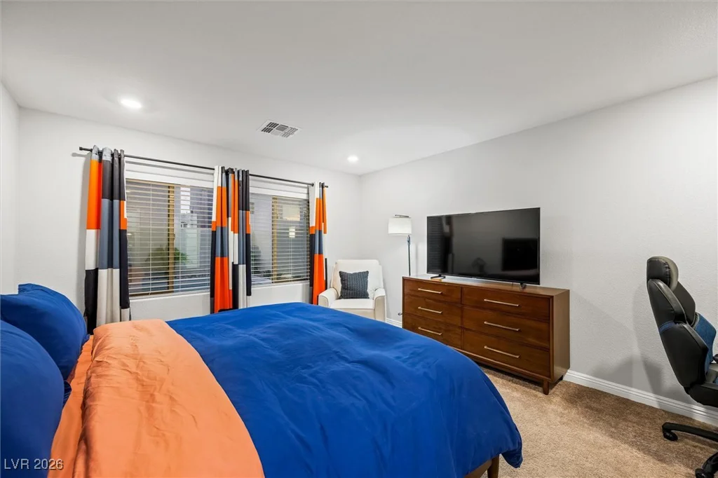 7085 Sunland Hills, Las Vegas, NV 89113