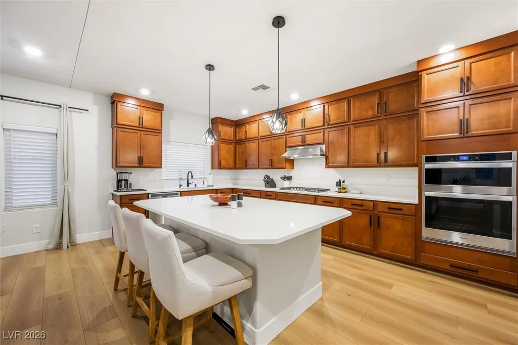 7085 Sunland Hills, Las Vegas, NV 89113