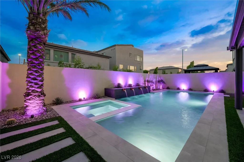 7085 Sunland Hills, Las Vegas, NV 89113