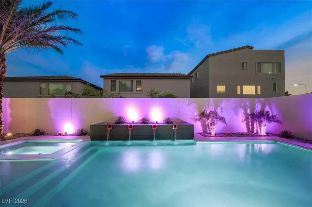 7085 Sunland Hills, Las Vegas, NV 89113