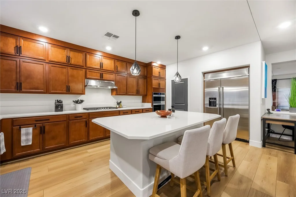 7085 Sunland Hills, Las Vegas, NV 89113