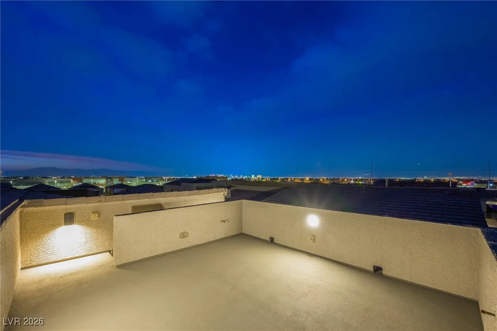 7085 Sunland Hills, Las Vegas, NV 89113
