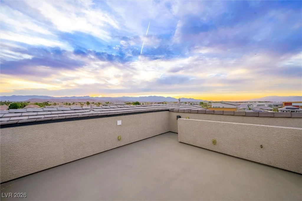 7085 Sunland Hills, Las Vegas, NV 89113