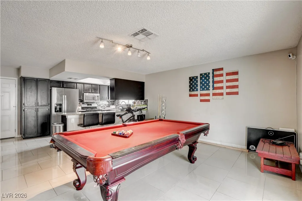 1832 Goose Creek, Las Vegas, NV 89108