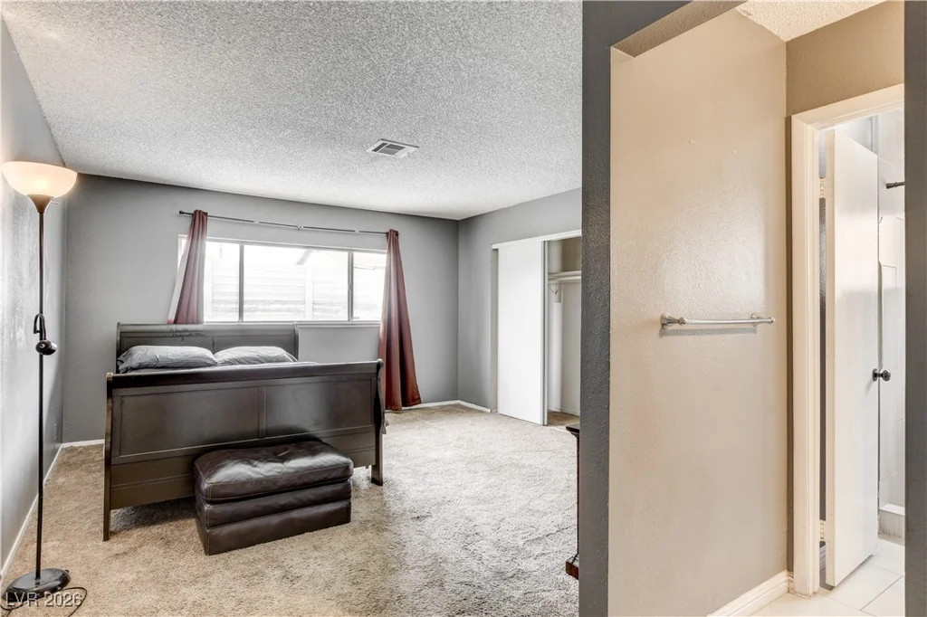 1832 Goose Creek, Las Vegas, NV 89108