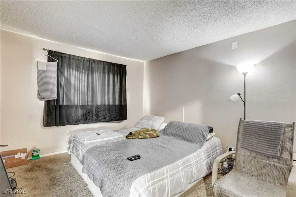 1832 Goose Creek, Las Vegas, NV 89108