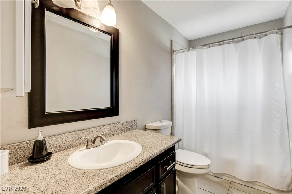 1832 Goose Creek, Las Vegas, NV 89108