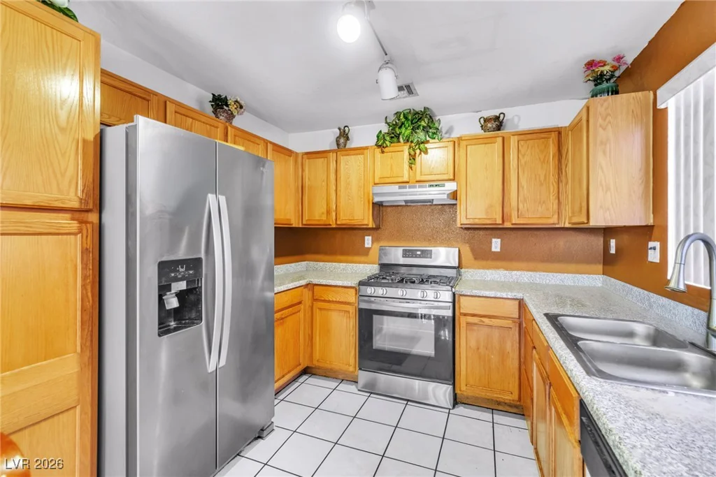 6323 Brianna Peak, Las Vegas, NV 89142