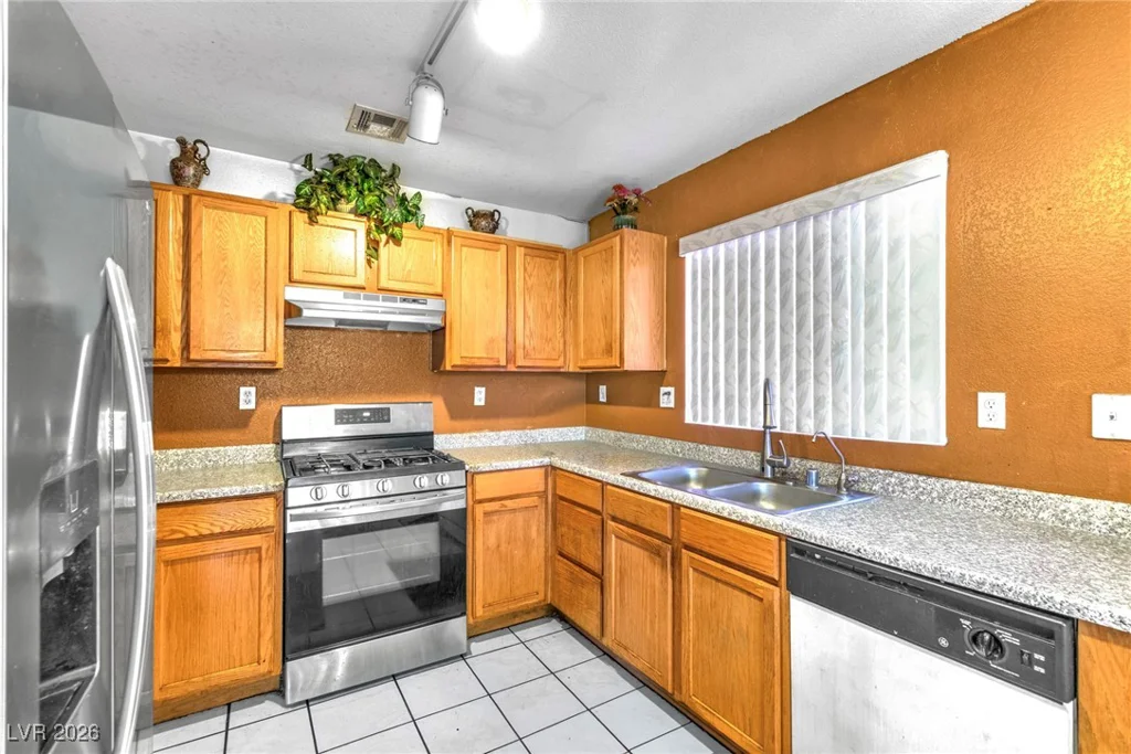 6323 Brianna Peak, Las Vegas, NV 89142