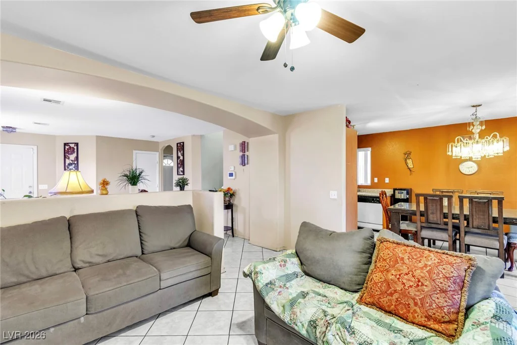 6323 Brianna Peak, Las Vegas, NV 89142