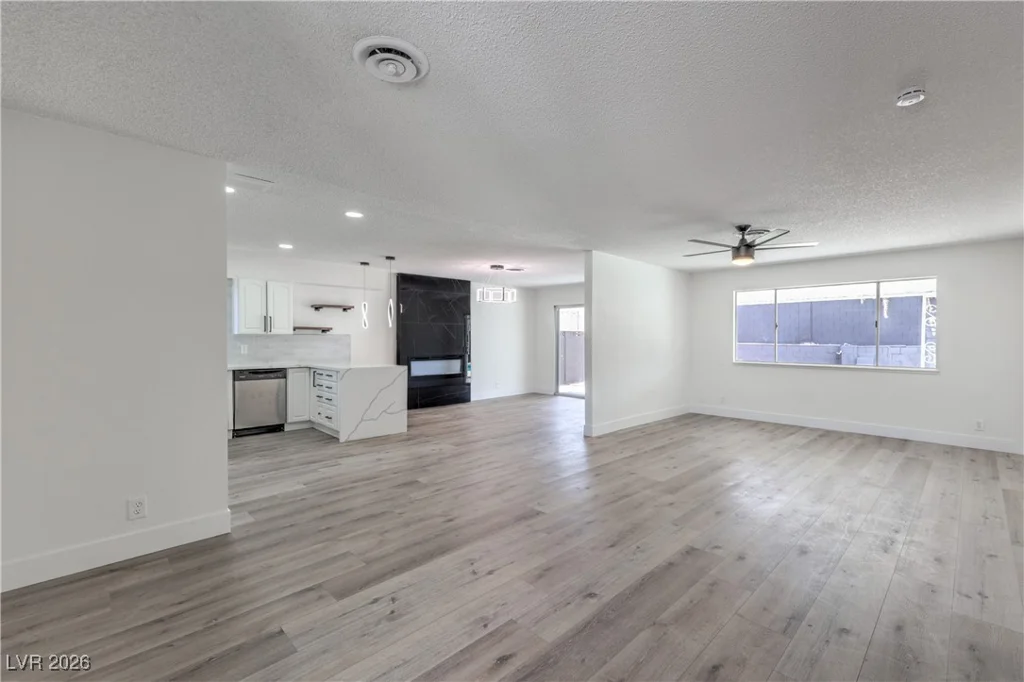 4277 Rimcrest, Las Vegas, NV 89121