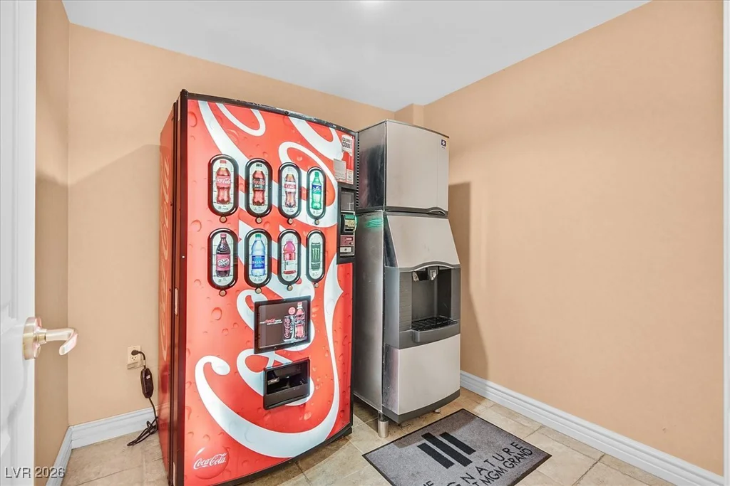 135 Harmon, Las Vegas, NV 89109