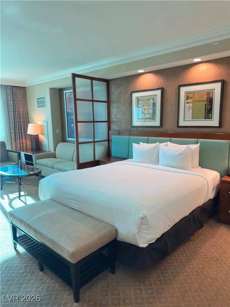 135 Harmon, Las Vegas, NV 89109