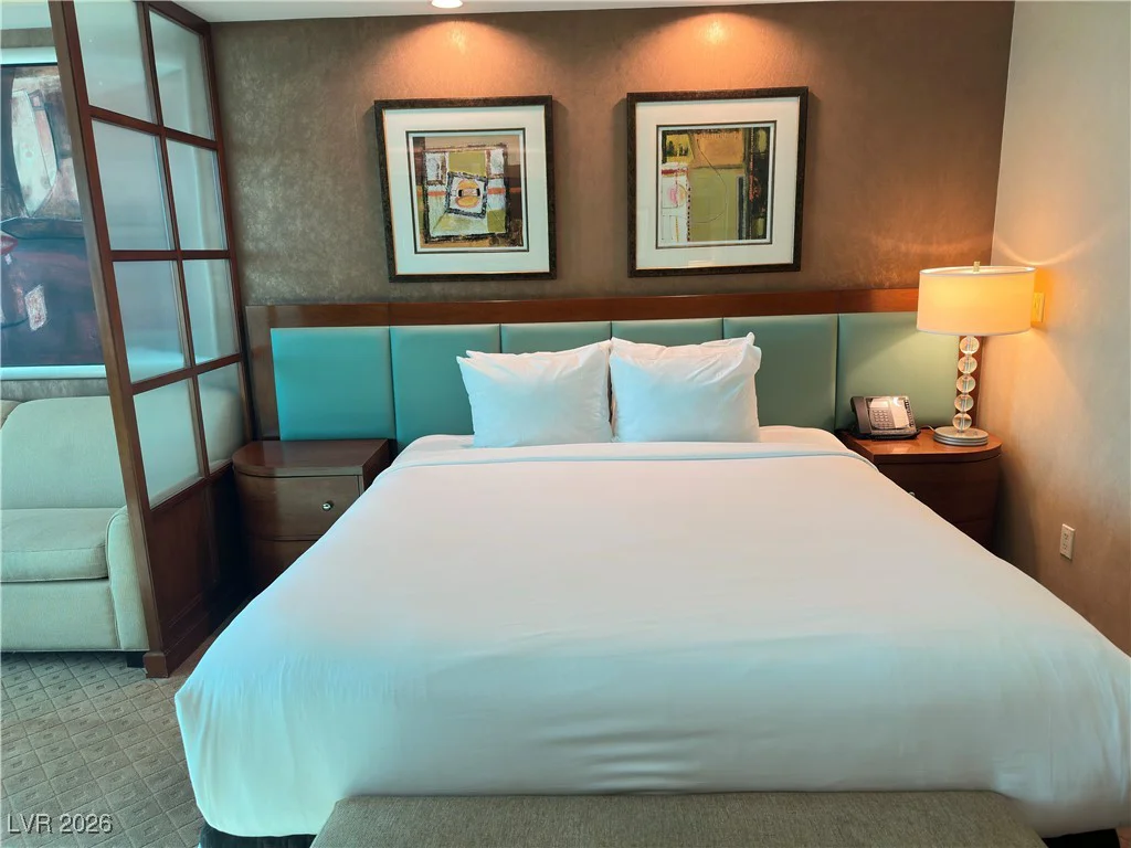 135 Harmon, Las Vegas, NV 89109