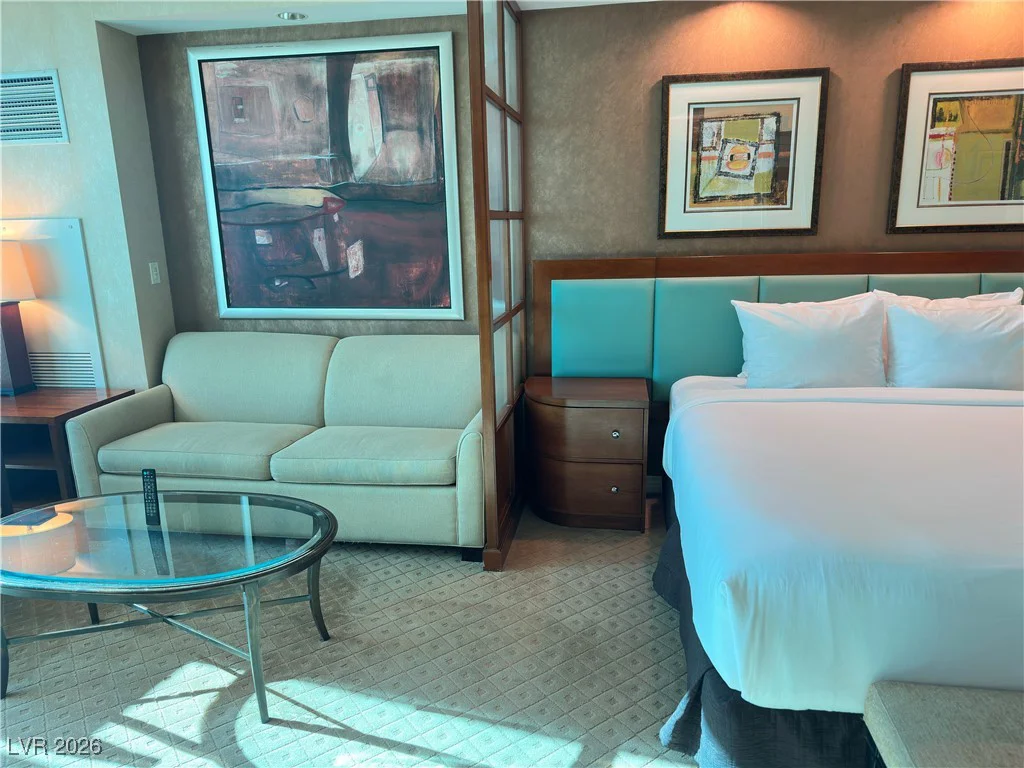 135 Harmon, Las Vegas, NV 89109