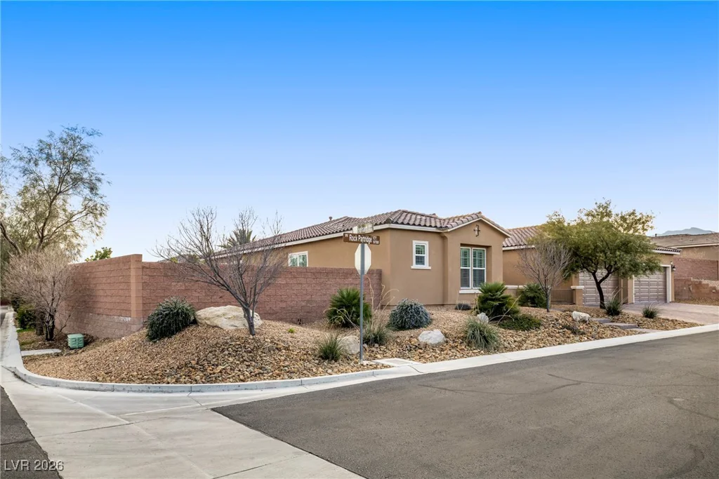 9729 Rock Partridge, Las Vegas, NV 89149