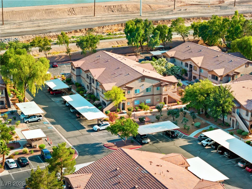 5751 Hacienda, Las Vegas, NV 89122