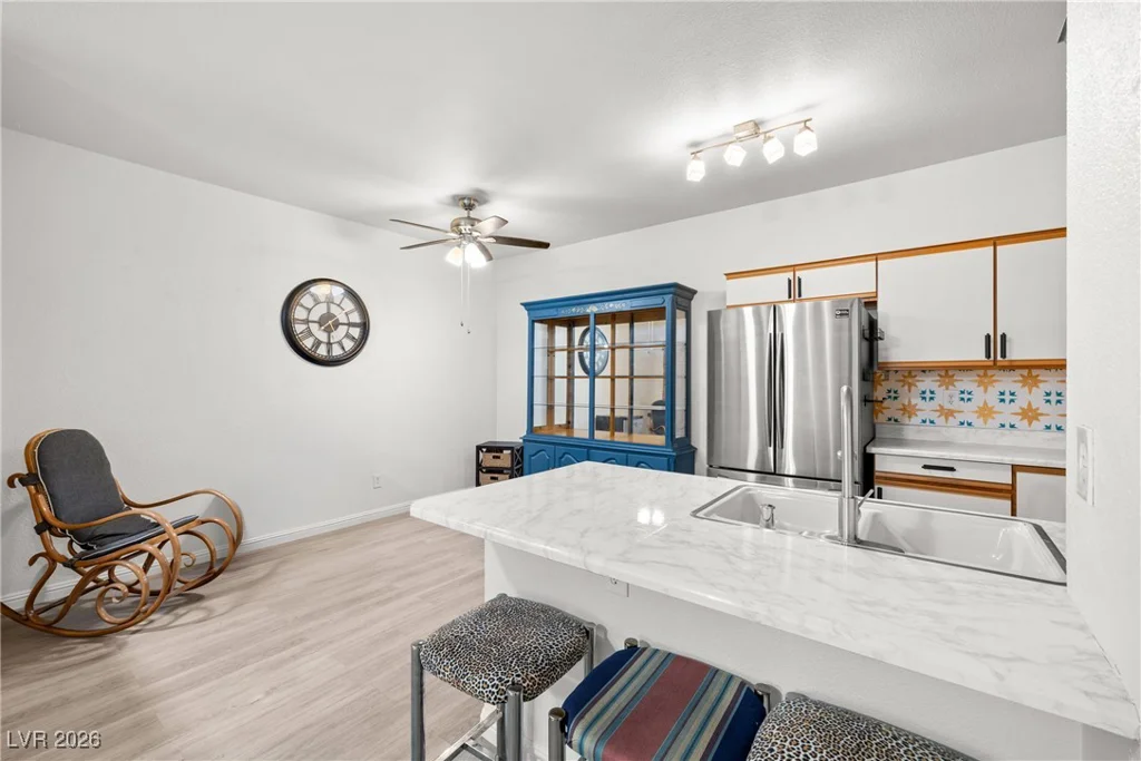 5751 Hacienda, Las Vegas, NV 89122