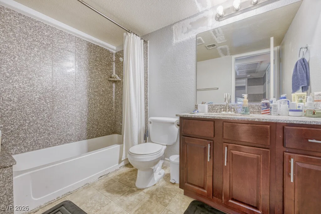 2451 Rainbow, Las Vegas, NV 89108