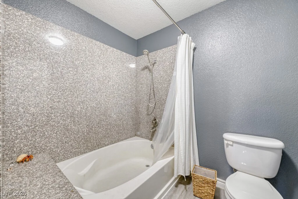 2451 Rainbow, Las Vegas, NV 89108