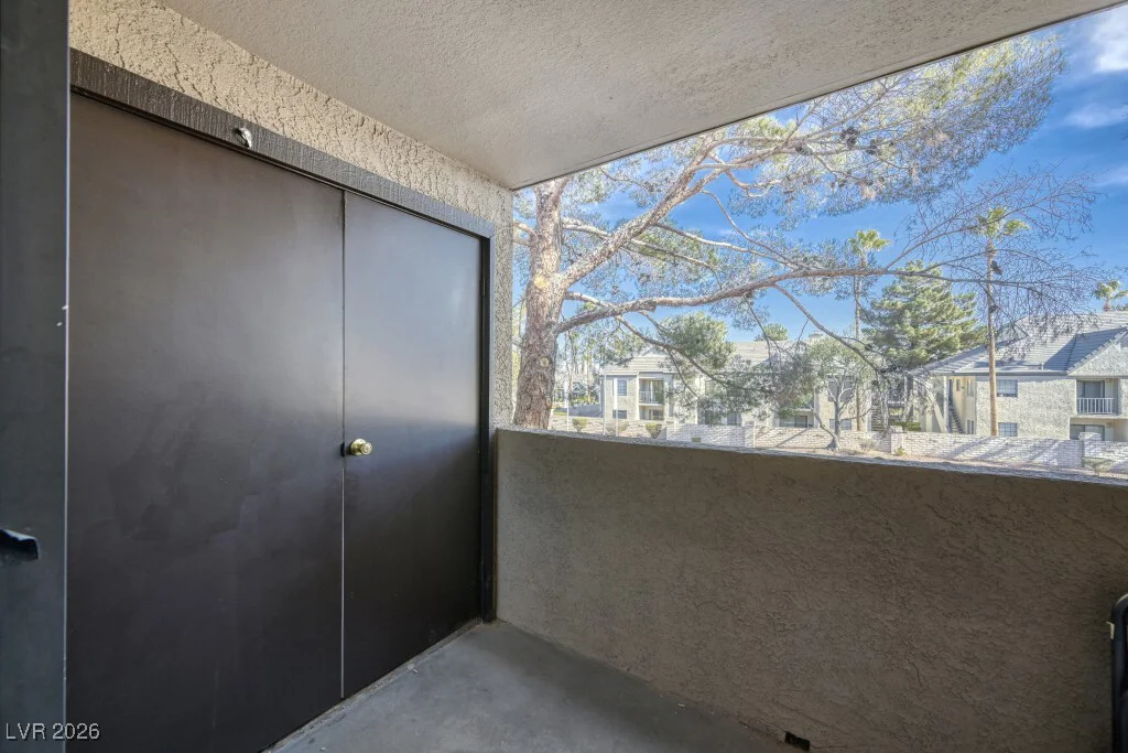 2451 Rainbow, Las Vegas, NV 89108