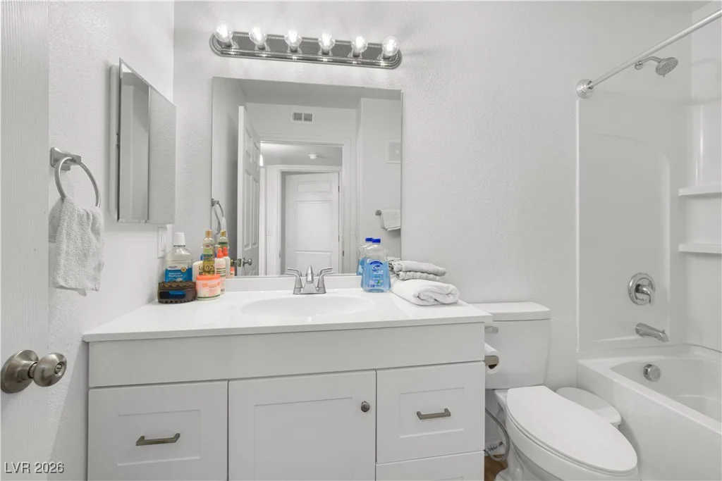 4428 Lake Mead, Las Vegas, NV 89108