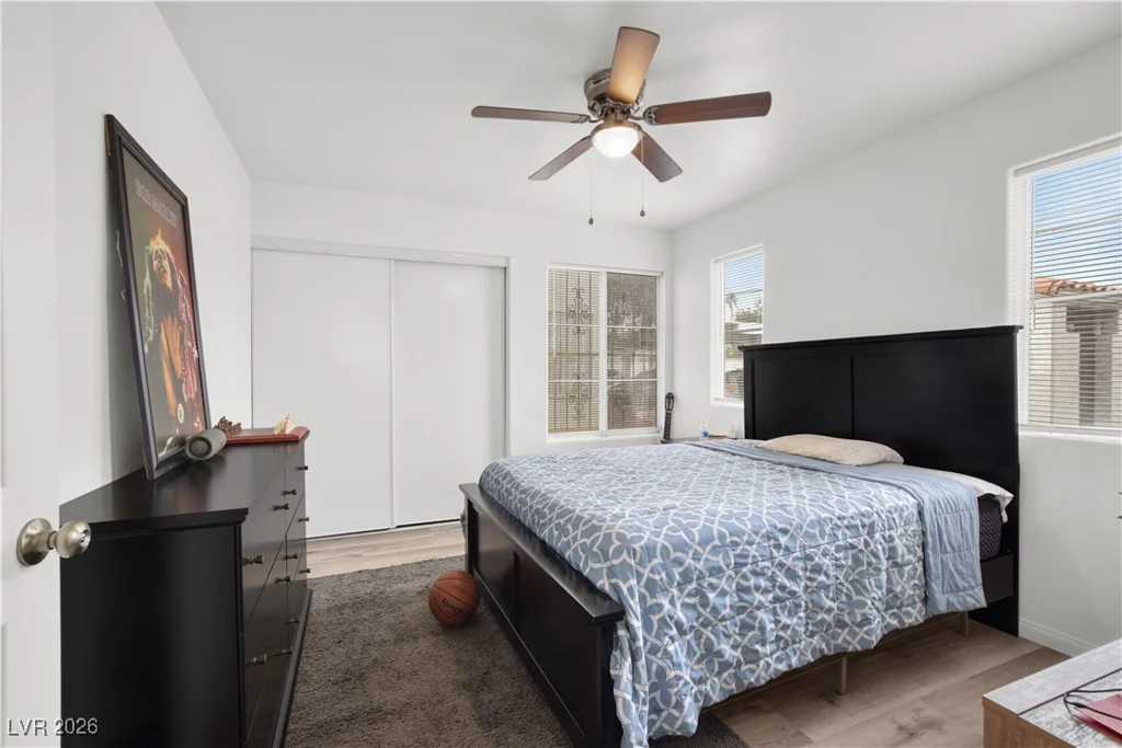 4428 Lake Mead, Las Vegas, NV 89108